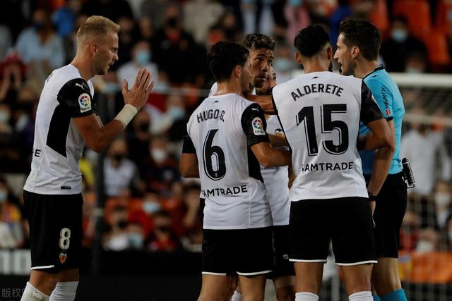 波神复出20分东契奇30+10 绿军大胜独行侠1-0